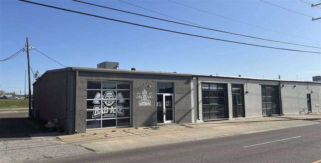 1201 W Reno Avenue - Photo 1