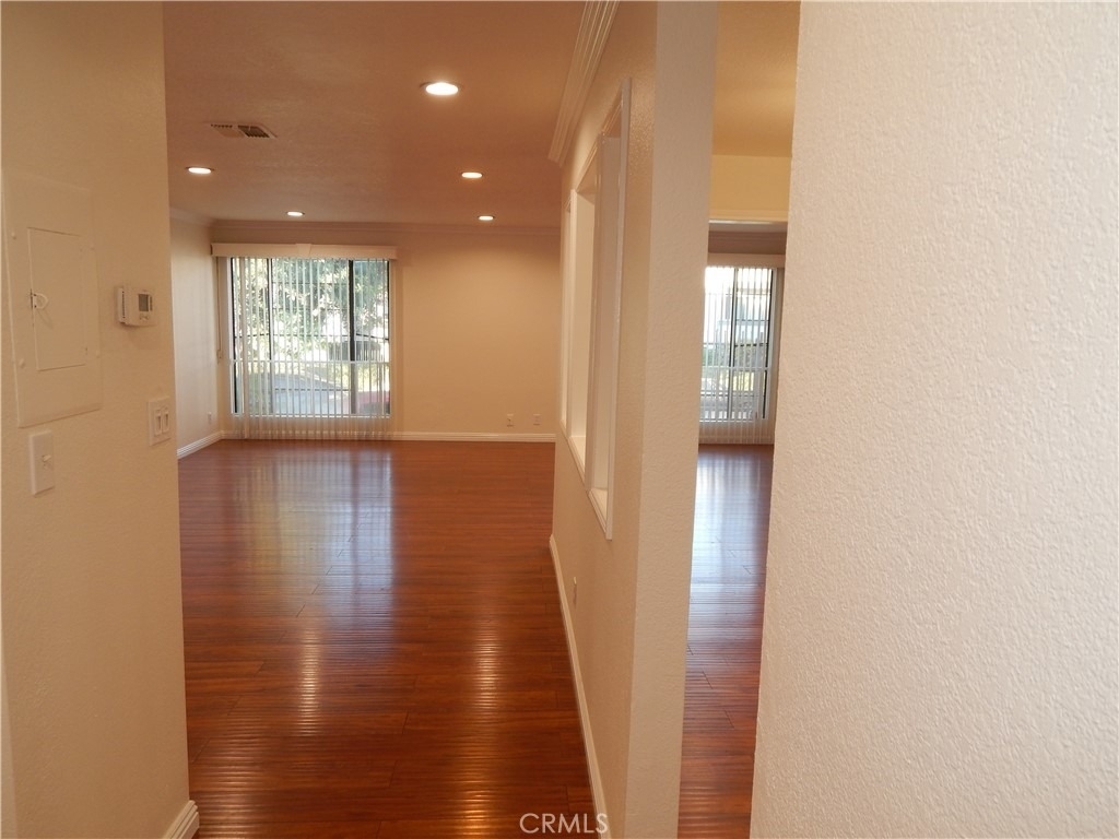 11834 Gilmore - Photo 2