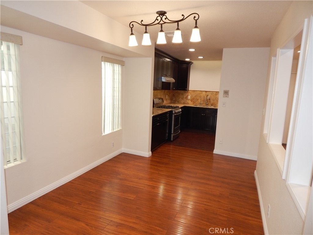 11834 Gilmore - Photo 6