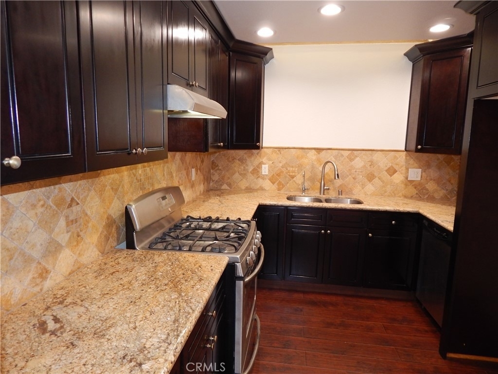 11834 Gilmore - Photo 11