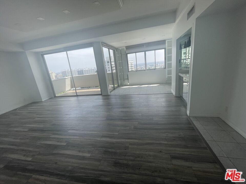 7250 Franklin Avenue - Photo 18