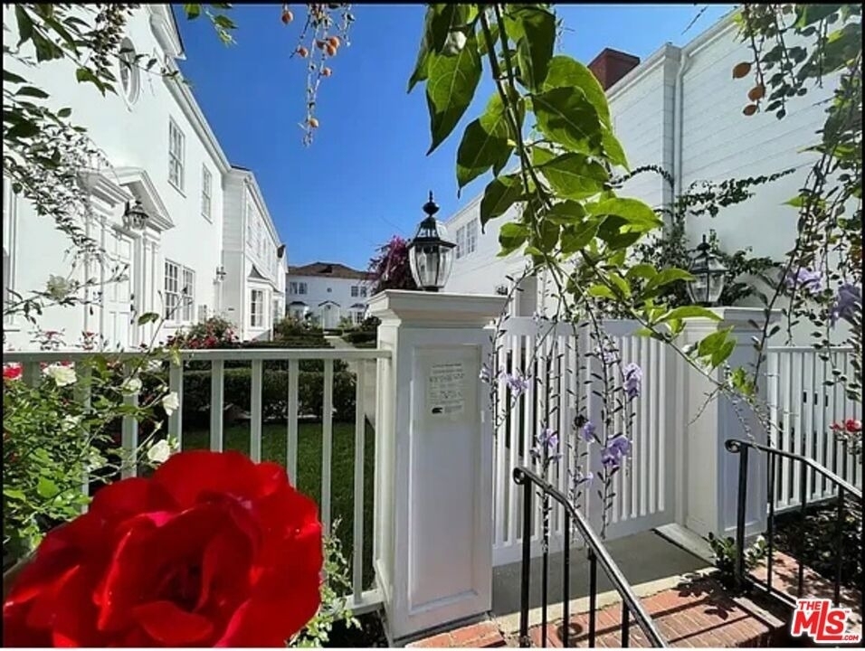 429 Ocean Ave - Photo 7
