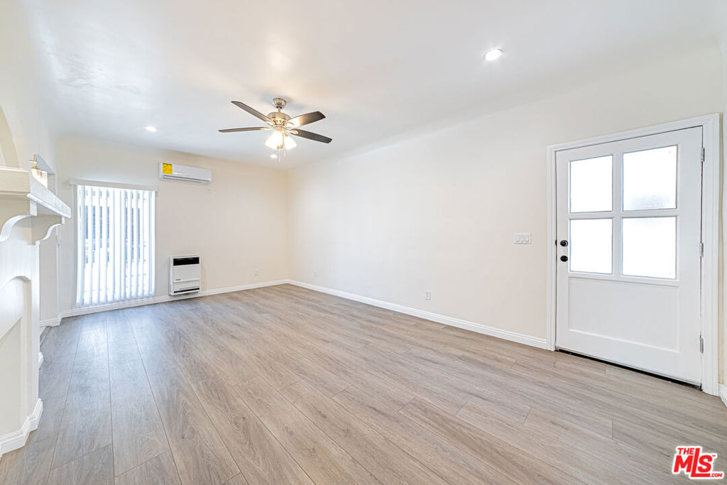 1152 S Bronson Avenue - Photo 3