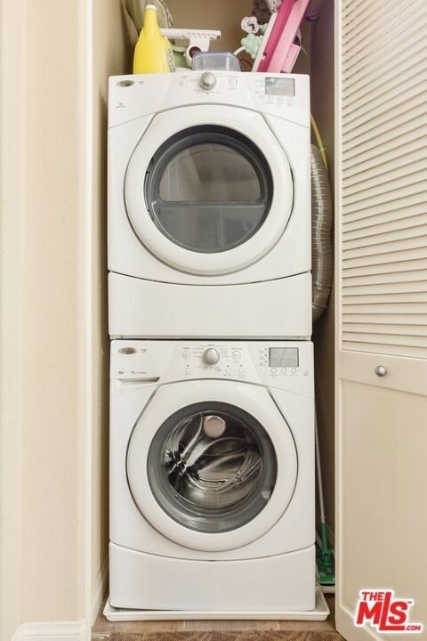 48613 Classic Drive - Photo 19