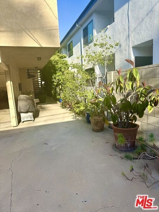 1237 N Ogden Drive - Photo 12