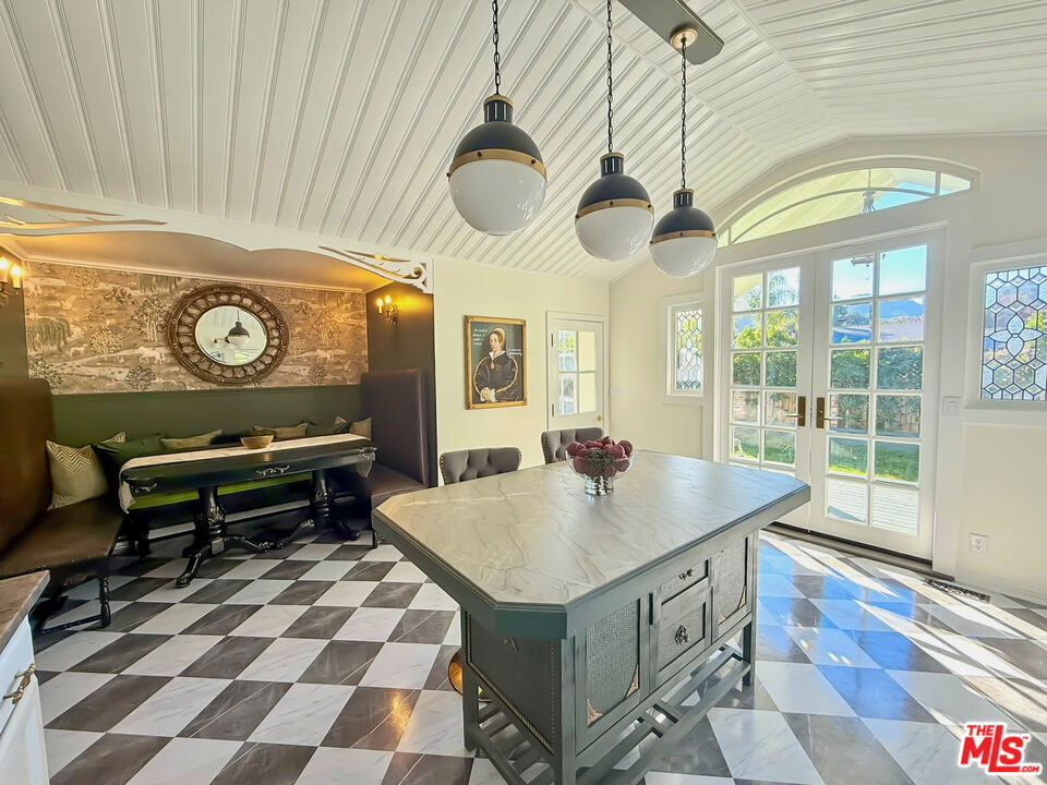 370 Main Street - Photo 12