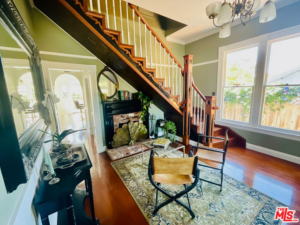 370 Main Street - Photo 8