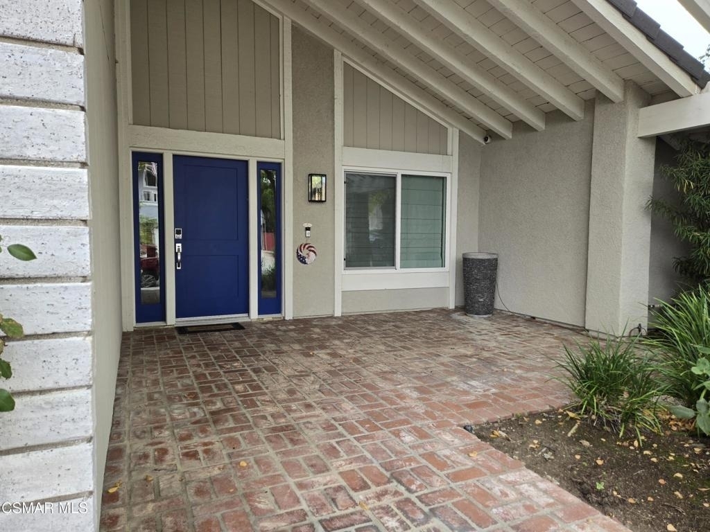 3287 Sierra Drive - Photo 2