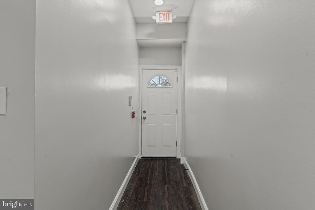 5237 Chester Avenue - Photo 6
