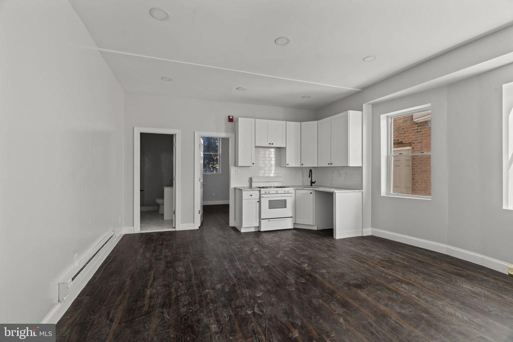 5237 Chester Avenue - Photo 10