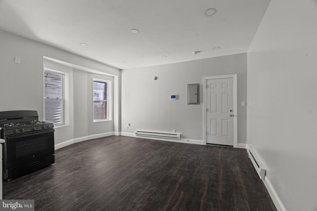 5237 Chester Avenue - Photo 20