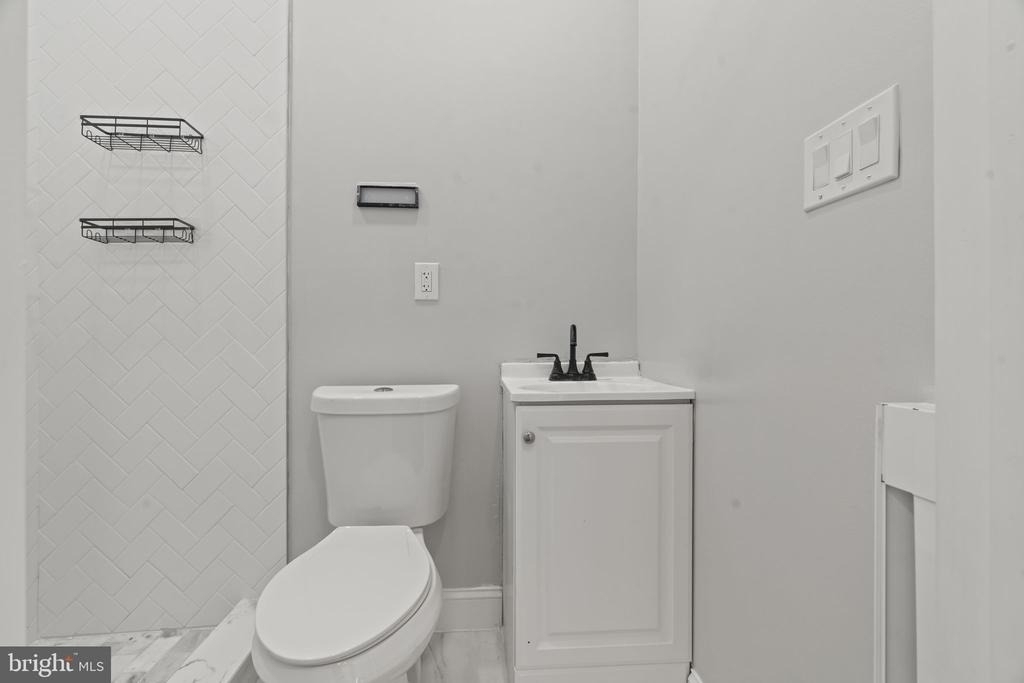 5237 Chester Avenue - Photo 25