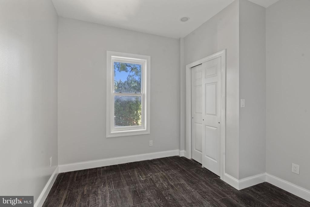5237 Chester Avenue - Photo 22