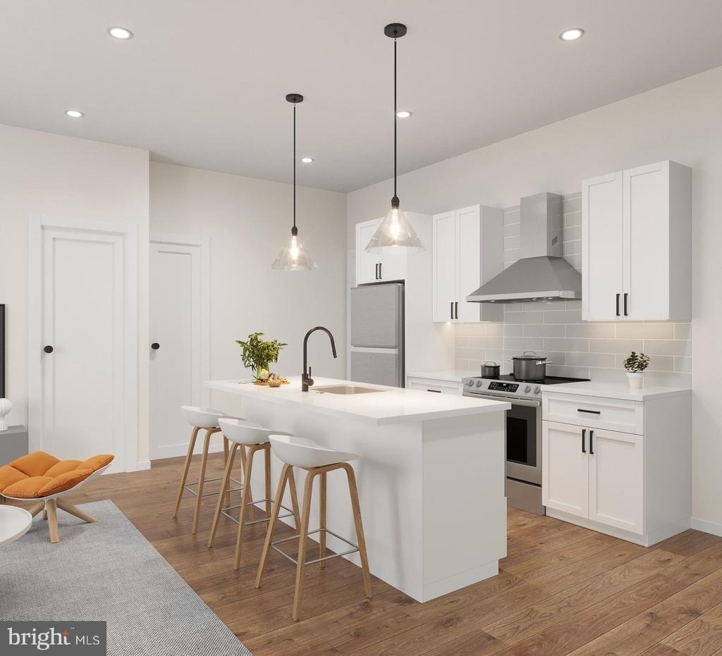 2513 N Howard Street - Photo 1