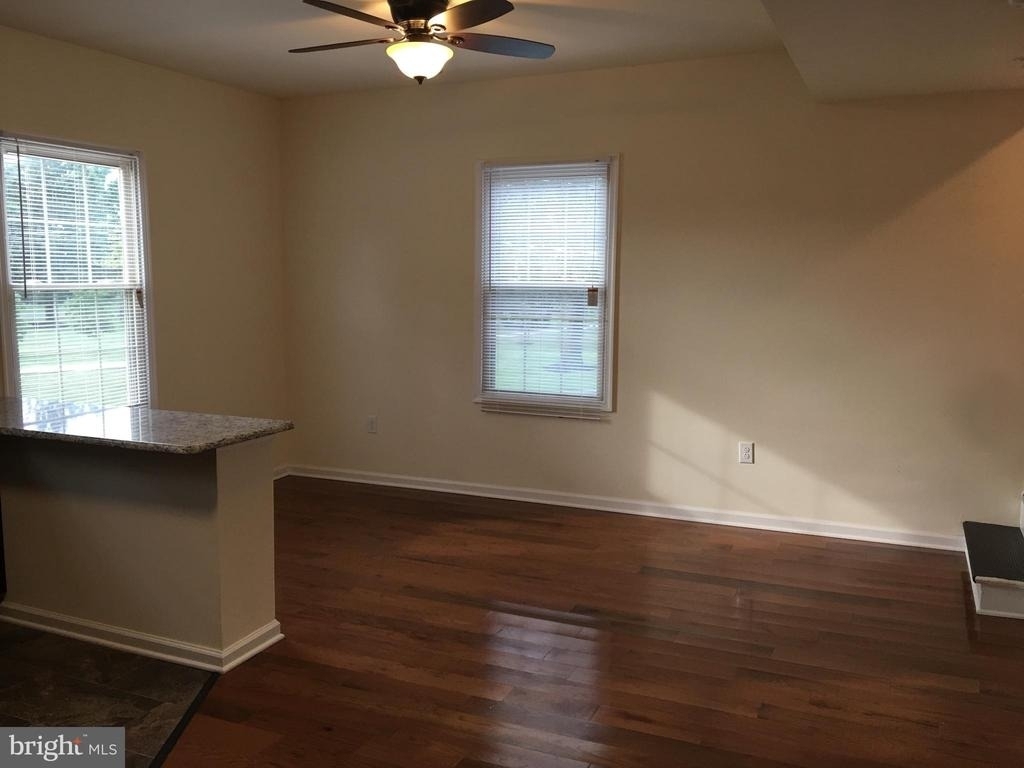 357 Oakwood Avenue - Photo 6