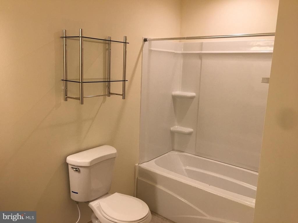 357 Oakwood Avenue - Photo 12