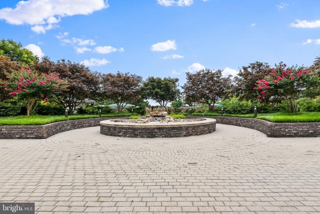 5225 Pooks Hill Road - Photo 34