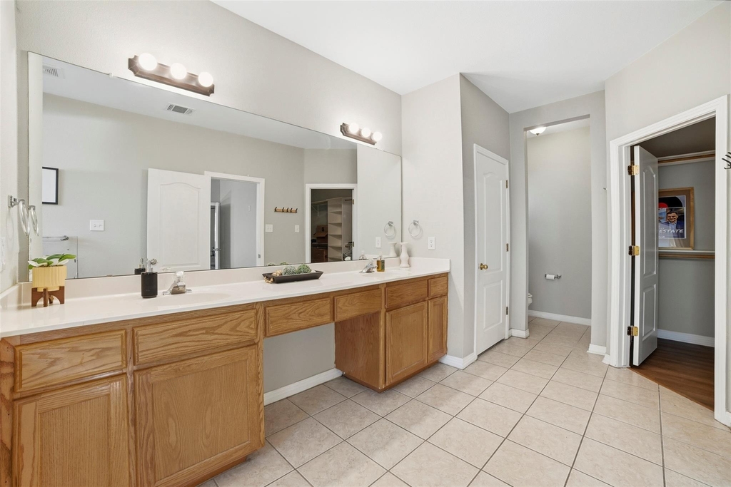 409 E Austin Ave - Photo 19