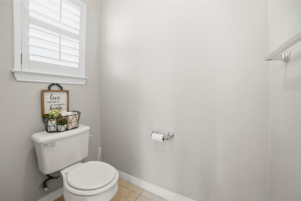 409 E Austin Ave - Photo 30