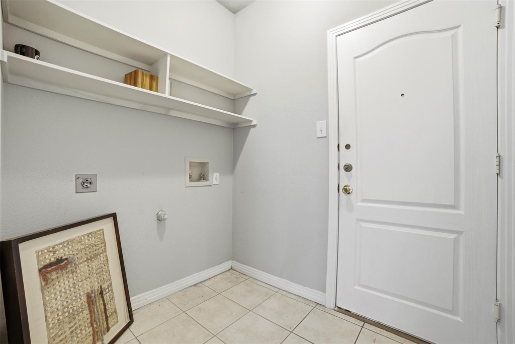 409 E Austin Ave - Photo 29