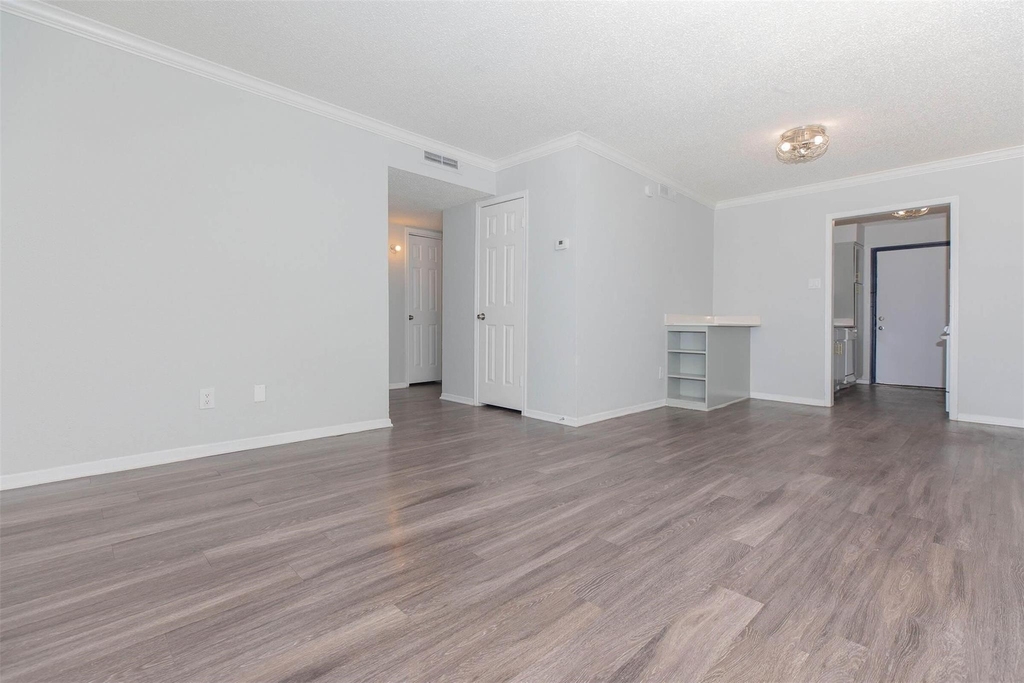 3001 Hillcroft Street - Photo 8