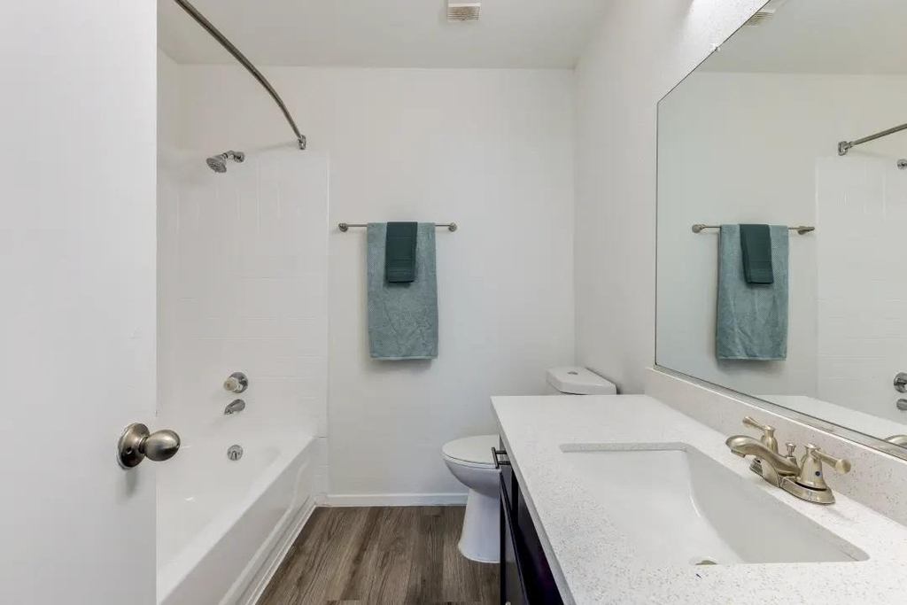 1100 Graham Drive - Photo 8