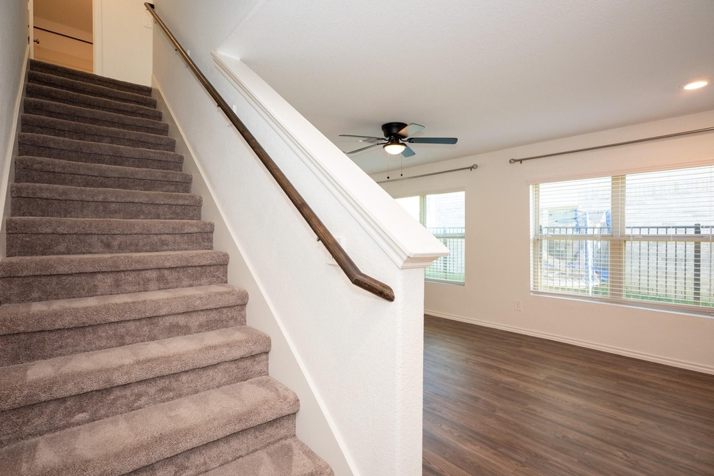 5403 Rosser Ruby Way - Photo 3