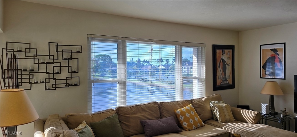 69 Georgetown Boulevard - Photo 5