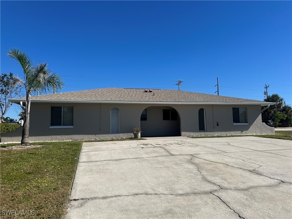 2105 Se 15th Place - Photo 1