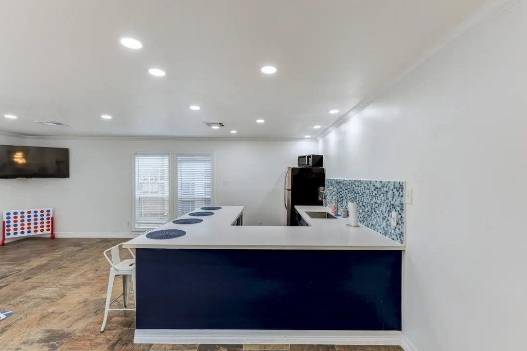 1100 Graham Drive - Photo 16