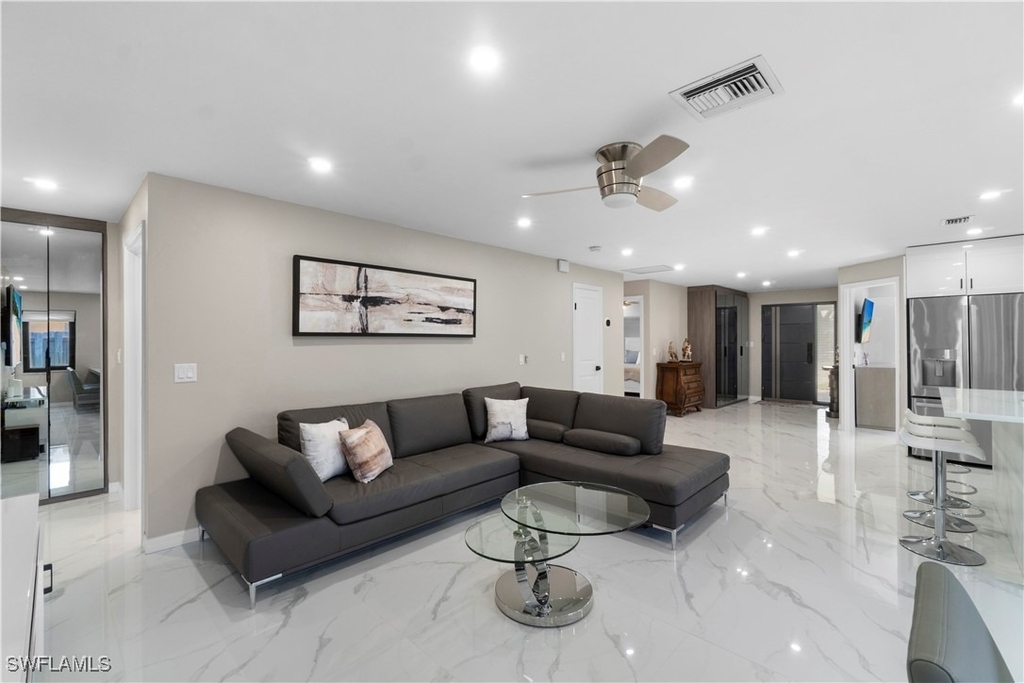 659 108th Avenue N - Photo 5