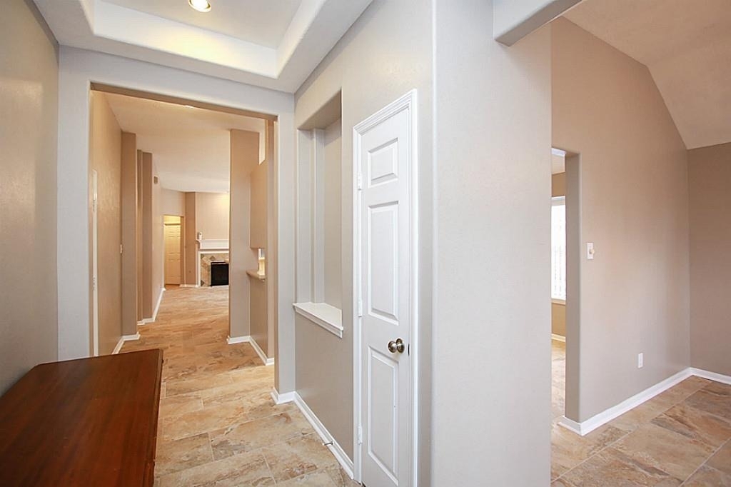 155 Avonlea Court - Photo 1