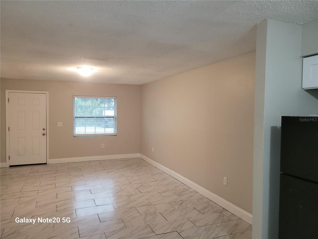 1015 Beecher Street - Photo 2