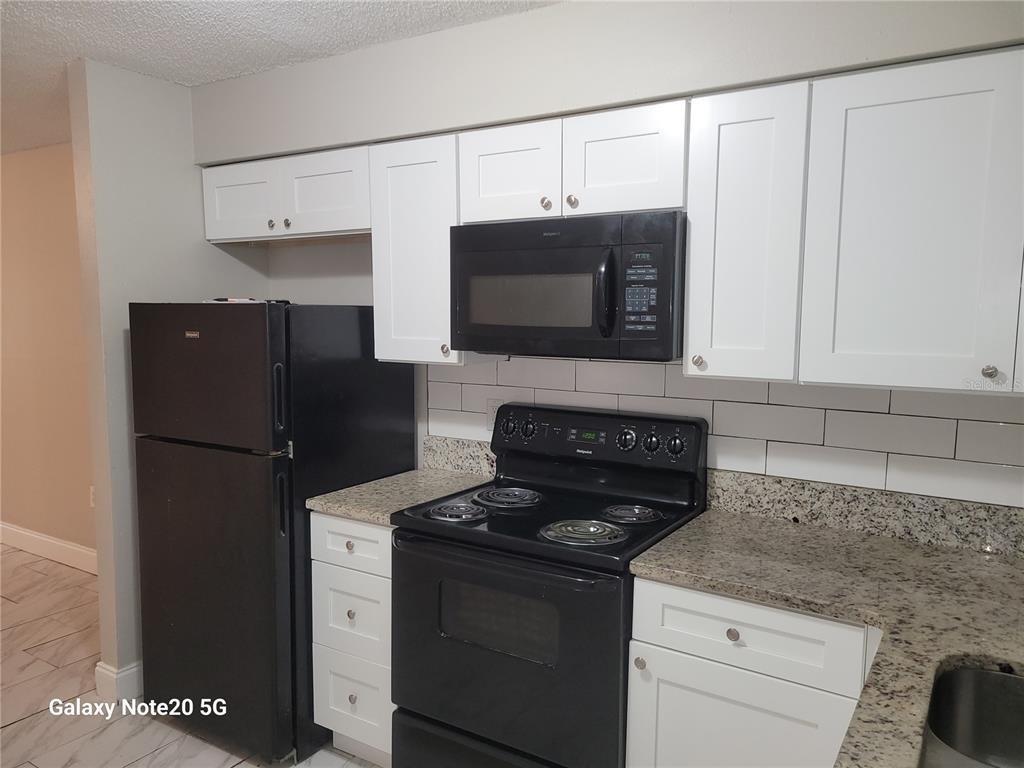 1015 Beecher Street - Photo 4