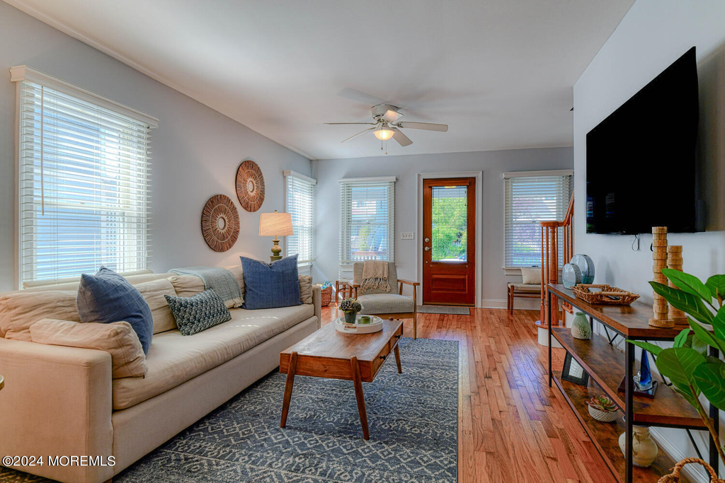 94 Clark Avenue - Photo 8