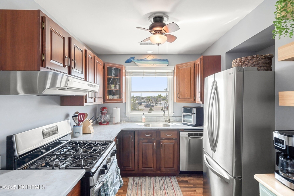 167 4th Avenue - Photo 10