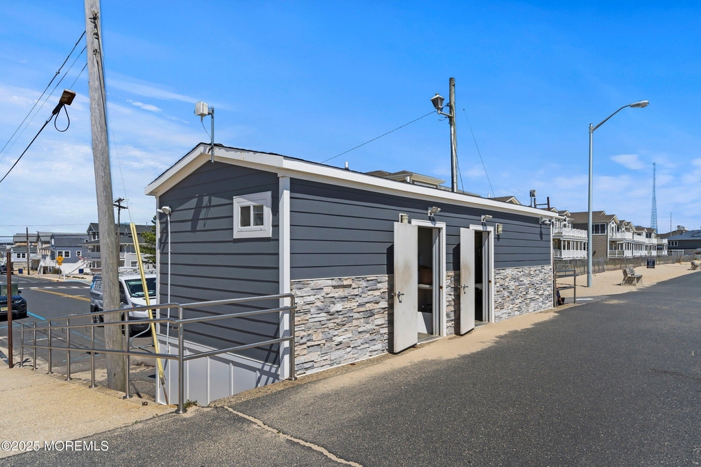 167 4th Avenue - Photo 45
