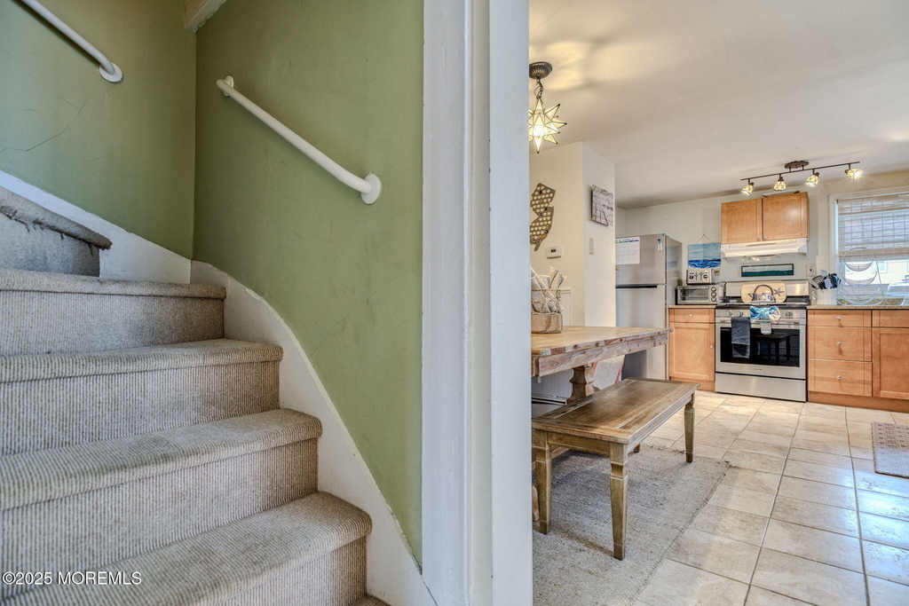 19 Webb Avenue - Photo 23