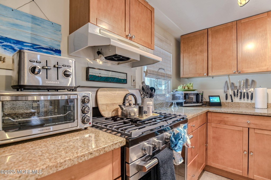 19 Webb Avenue - Photo 7