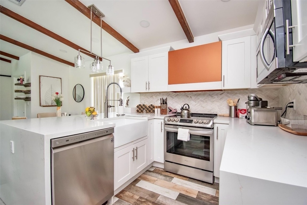 6557 Country Wood Way - Photo 2