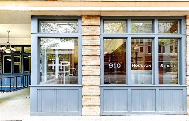 910 Houston Street - Photo 2