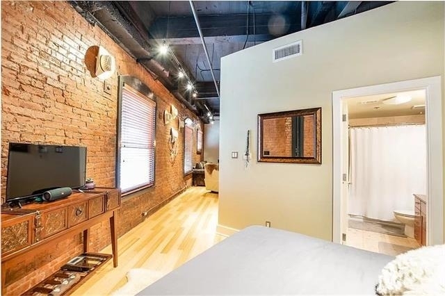910 Houston Street - Photo 13