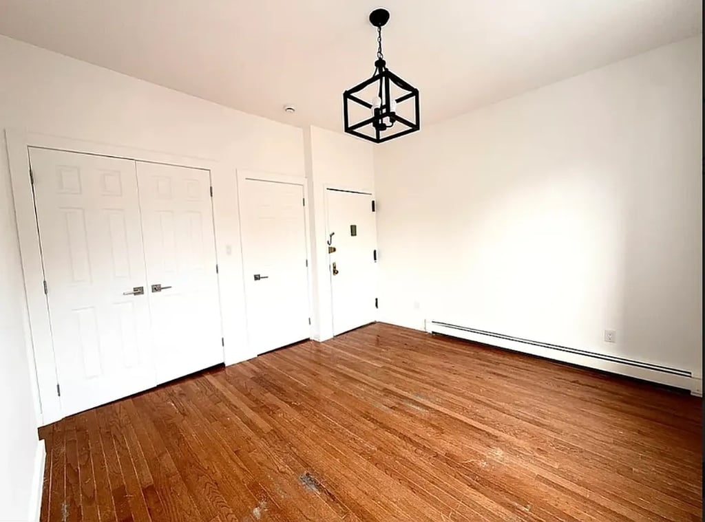 2409 Tilden Avenue - Photo 4