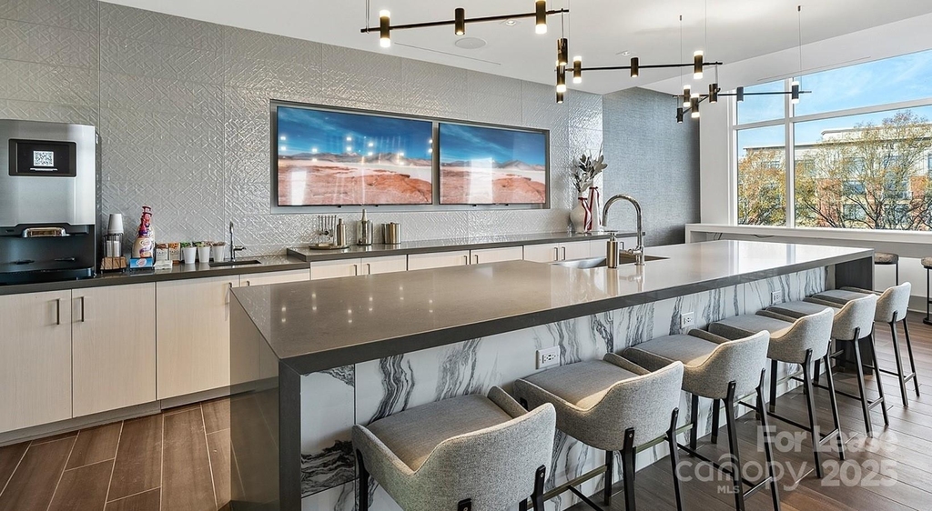 4425 Sharon Road - Photo 3