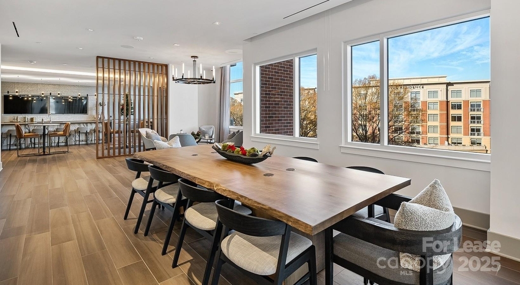 4425 Sharon Road - Photo 4