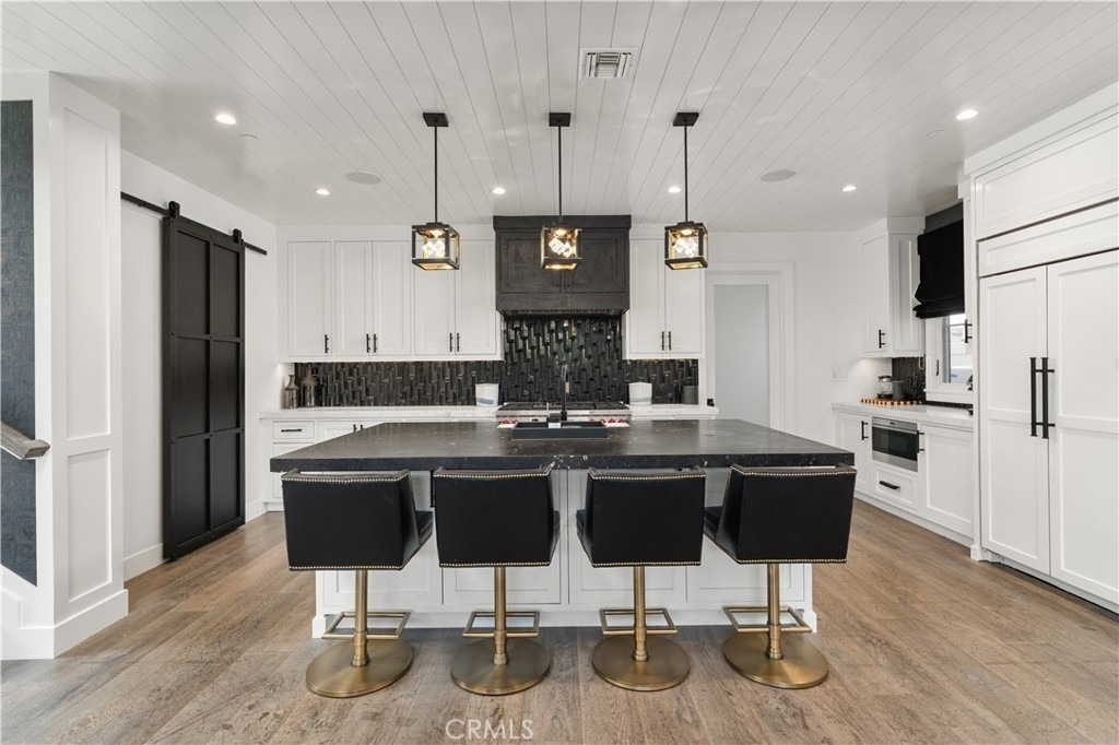 2037 E Ocean - Photo 3