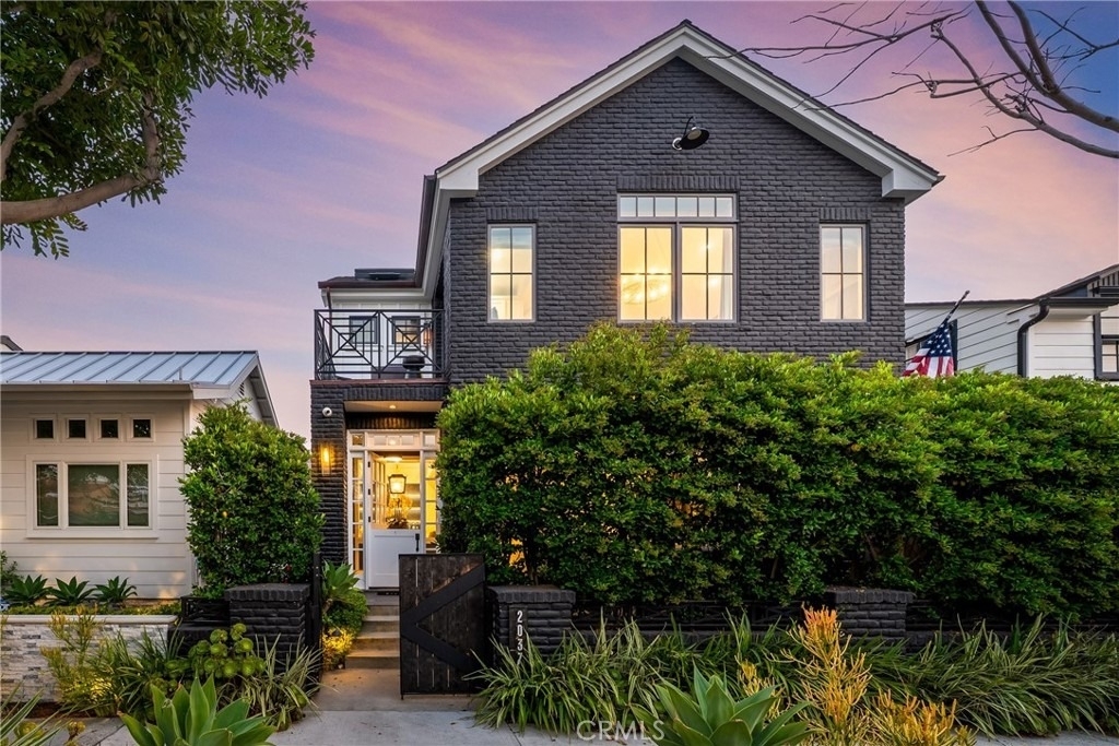 2037 E Ocean - Photo 43