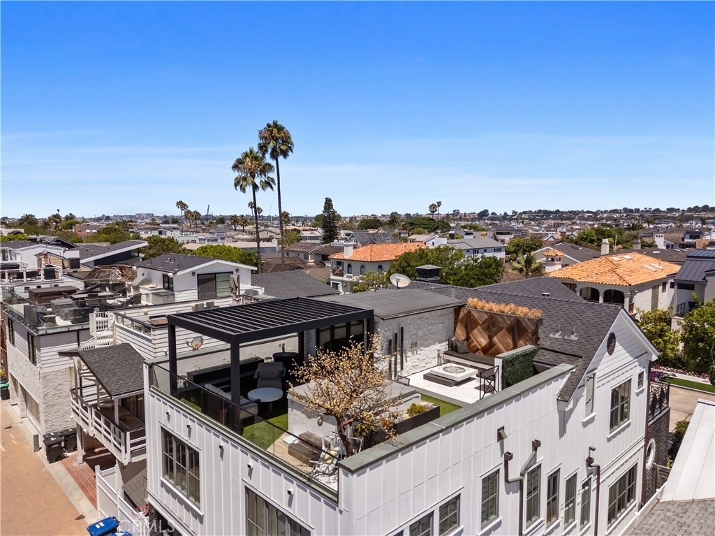 2037 E Ocean - Photo 60