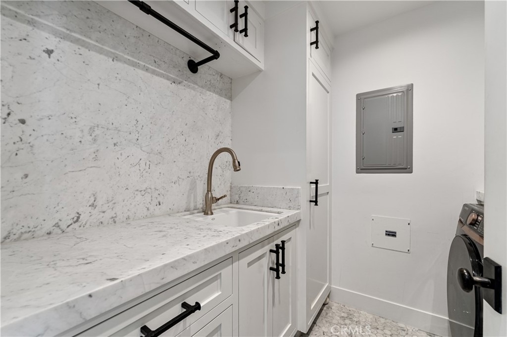 2037 E Ocean - Photo 25