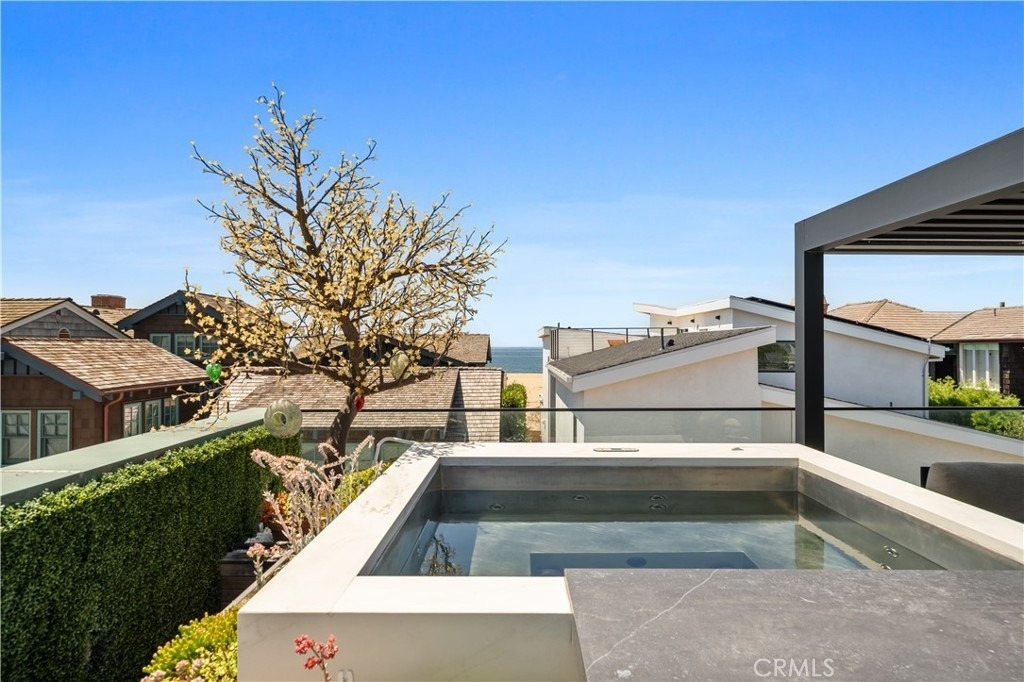 2037 E Ocean - Photo 28